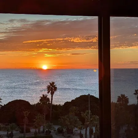 With Sea View With 2 Bedrooms Apartment *